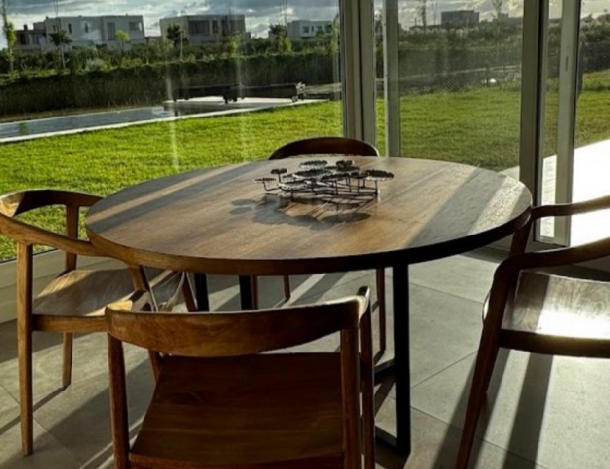 CASA AL LAGO EN PUERTOS BARRIO COSTAS ESCOBAR