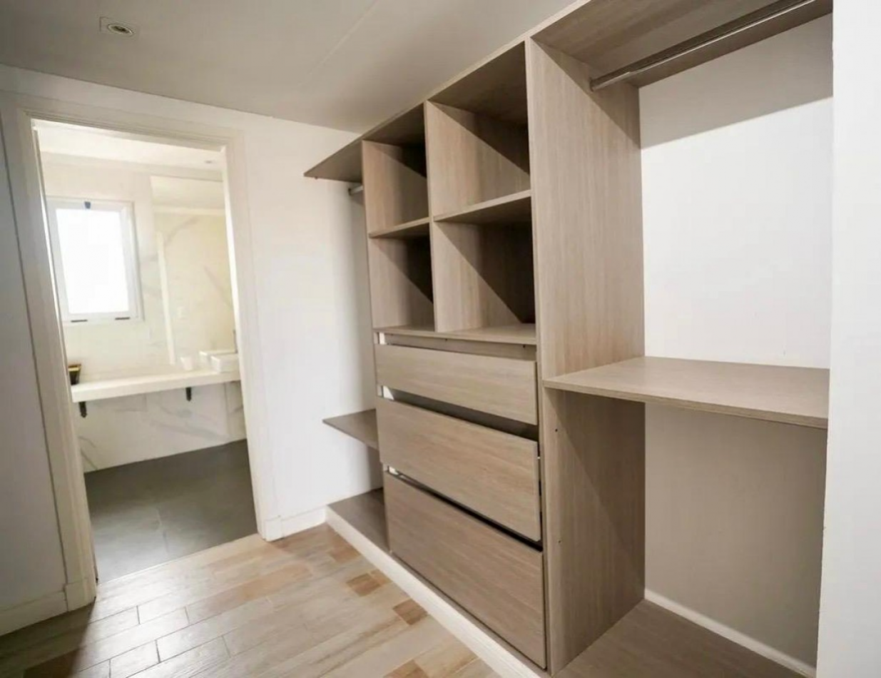 CASA DE DOS PLANTAS AL LAGO