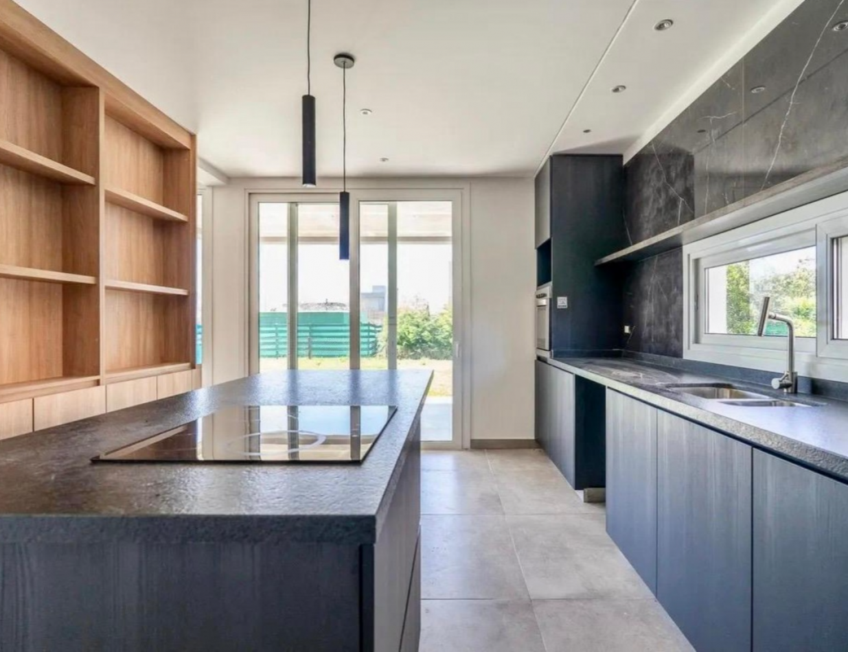 CASA A ESTRENAR EN BARRIO PUERTOS 