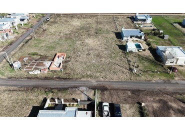 LOTE EN EXCELENTE ZONA RESIDENCIAL 