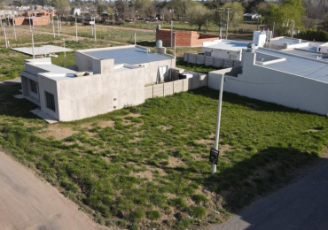 LOTE EN BARRIO LOS JARDINES 